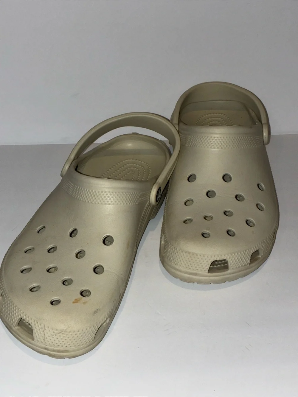 Classic cros in Beige
